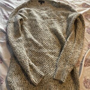 Dynamite Textured Knit Sweater in Black and Cream